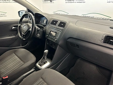 Volkswagen Polo, 2015г, передний привод, автомат