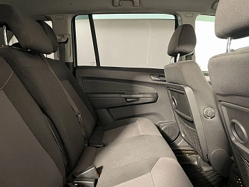 Opel Zafira, 2010г, передний привод, механика