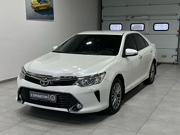 Toyota Camry, 2016г, передний привод, автомат