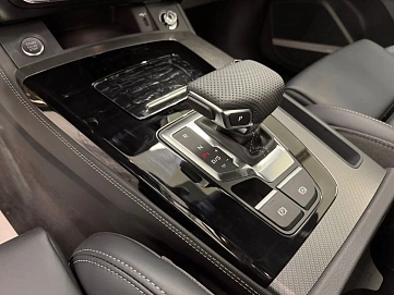 Audi , 2024г., полный привод, робот