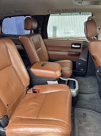 Toyota Sequoia, 2009г, полный привод, автомат