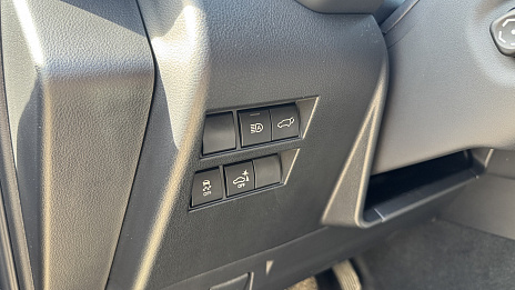 Toyota Land Cruiser, 2021г, полный привод, автомат
