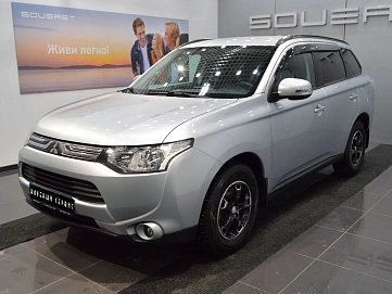 Mitsubishi Outlander, 2012г, полный привод, вариатор