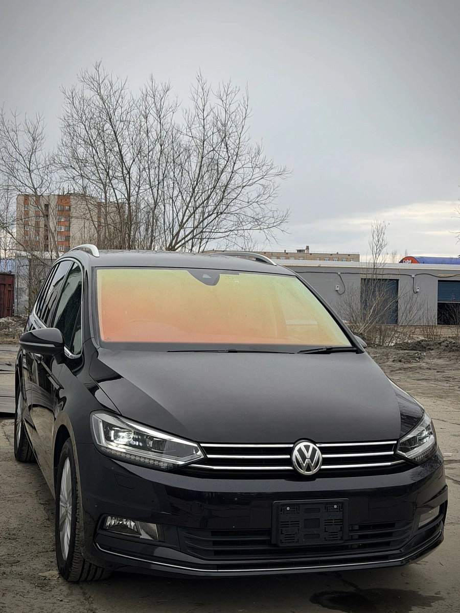 Volkswagen Touran, 2016г., передний привод, робот