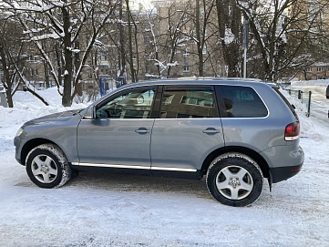 Volkswagen Touareg, 2008г, полный привод, механика
