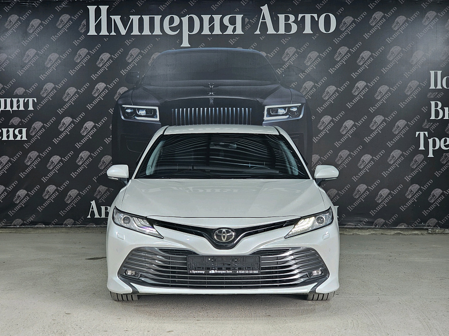 Toyota Camry, 2020г., передний привод, автомат