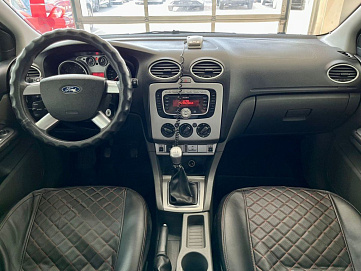 Ford Focus, 2010г, передний привод, механика