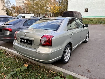 Toyota Avensis, 2007г, передний привод, автомат