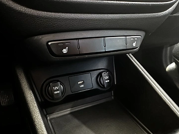 Hyundai Solaris, 2021г, передний привод, автомат