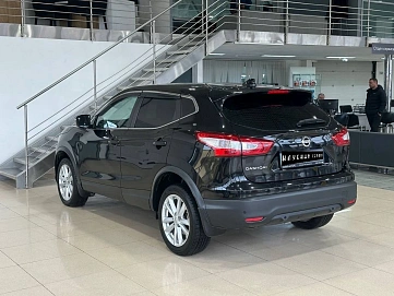 Nissan Qashqai, 2018г, передний привод, вариатор