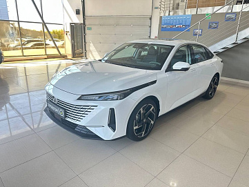 Changan Lamore, 2023г, передний привод, робот