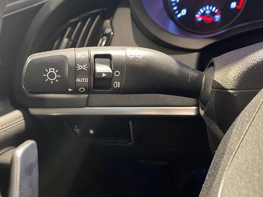 Kia , 2019г., передний привод, автомат