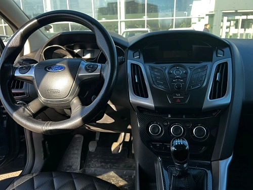 Ford Focus, 2013г, передний привод, механика