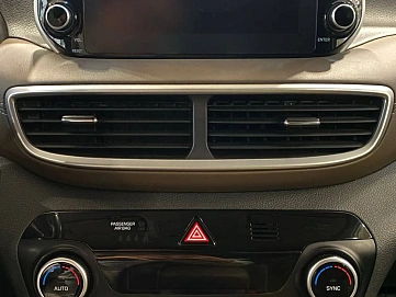 Hyundai Tucson, 2020г, передний привод, автомат