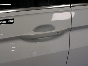 Volkswagen Tiguan, 2019г, передний привод, автомат