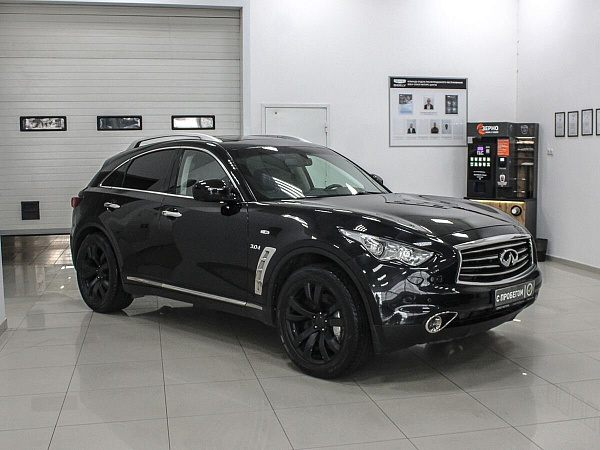 Infiniti QX70, 2014г., полный привод, автомат