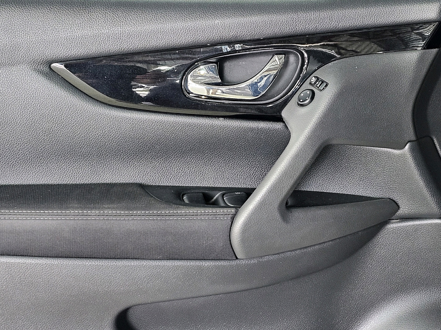 Nissan Qashqai, 2018г., передний привод, вариатор