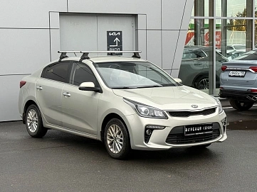 Kia , 2020г., передний привод, автомат