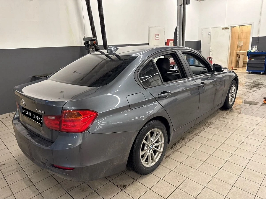 BMW 3 серии, 2014г., задний привод, автомат