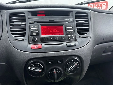 Kia Rio, 2010г., передний привод, механика