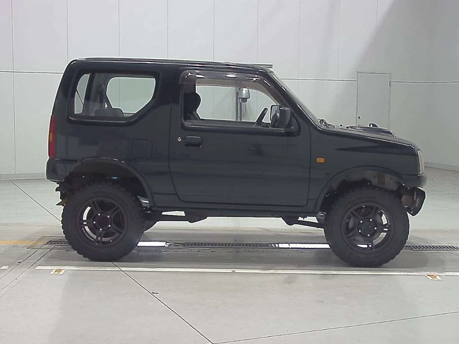 Suzuki Jimny, 2010г., полный привод, механика