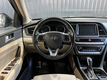 Hyundai Sonata, 2018г, передний привод, автомат