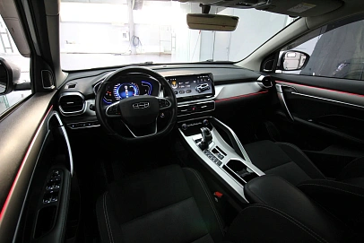 Geely Coolray, 2021г, передний привод, робот