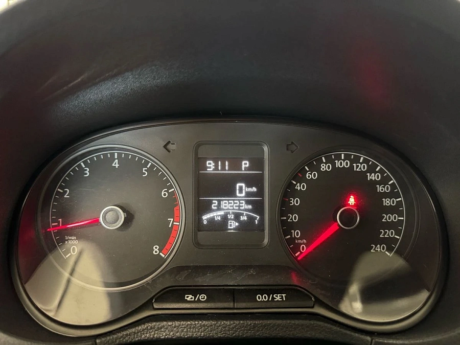 Volkswagen Polo, 2016г., передний привод, автомат