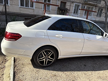 Mercedes-Benz E-Класс, 2013г, задний привод, автомат