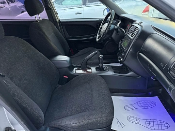 Hyundai Sonata, 2006г, передний привод, механика