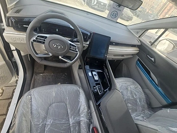 Hyundai Custin, 2025г, передний привод, автомат