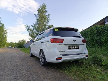 Kia Carnival, 2018г, передний привод, автомат