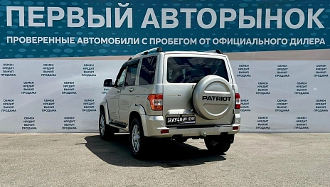 УАЗ Patriot, 2014г, передний привод, механика
