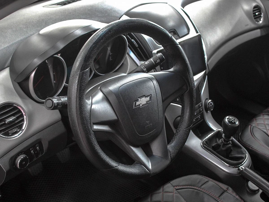 Chevrolet Cruze, 2013г., передний привод, механика