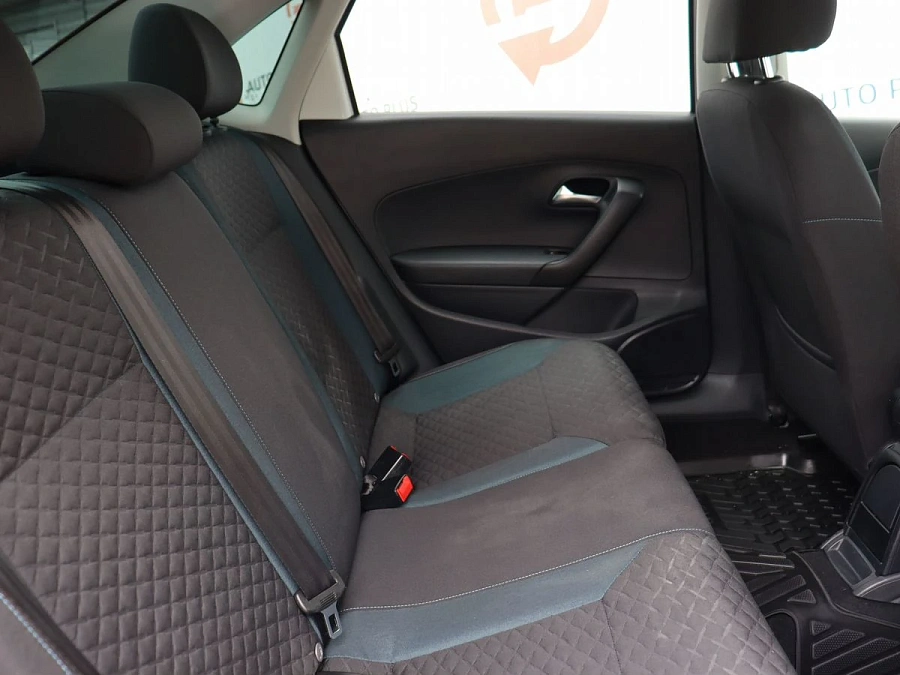 Volkswagen Polo, 2020г., передний привод, механика