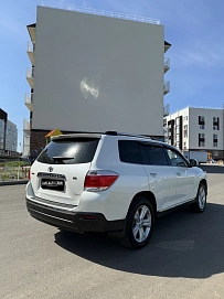 Toyota Highlander, 2013г, полный привод, автомат