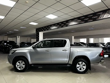 Toyota Hilux, 2018г, полный привод, автомат