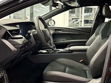 Toyota Camry, 2024г, передний привод, вариатор