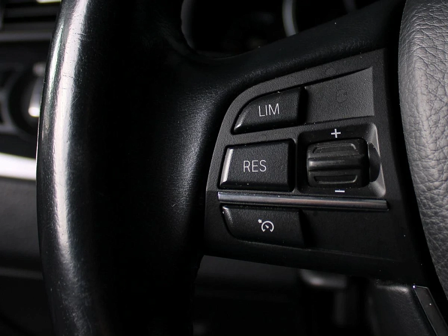 BMW 5 серии, 2015г., задний привод, автомат