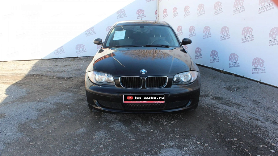 BMW 1 серии, 2008г., передний привод, автомат