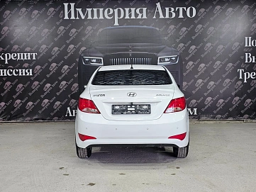 Hyundai Solaris, 2015г, передний привод, автомат
