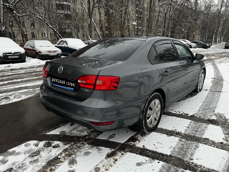 Volkswagen Jetta, 2012г., передний привод, робот