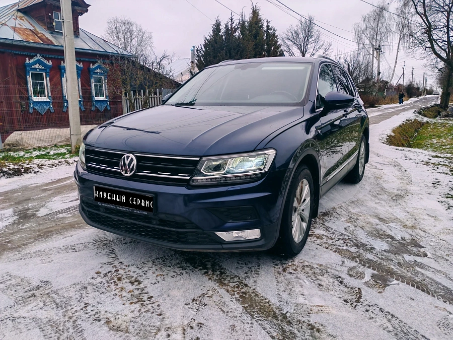 Volkswagen Tiguan, 2017г., передний привод, робот