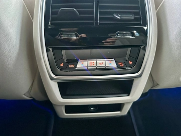 BMW X5, 2018г, передний привод, автомат