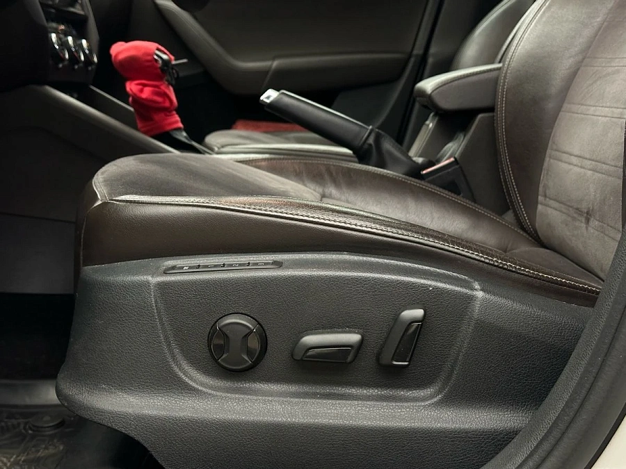 Skoda Octavia, 2017г., полный привод, робот