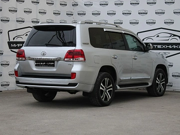 Toyota Land Cruiser, 2011г, полный привод, автомат