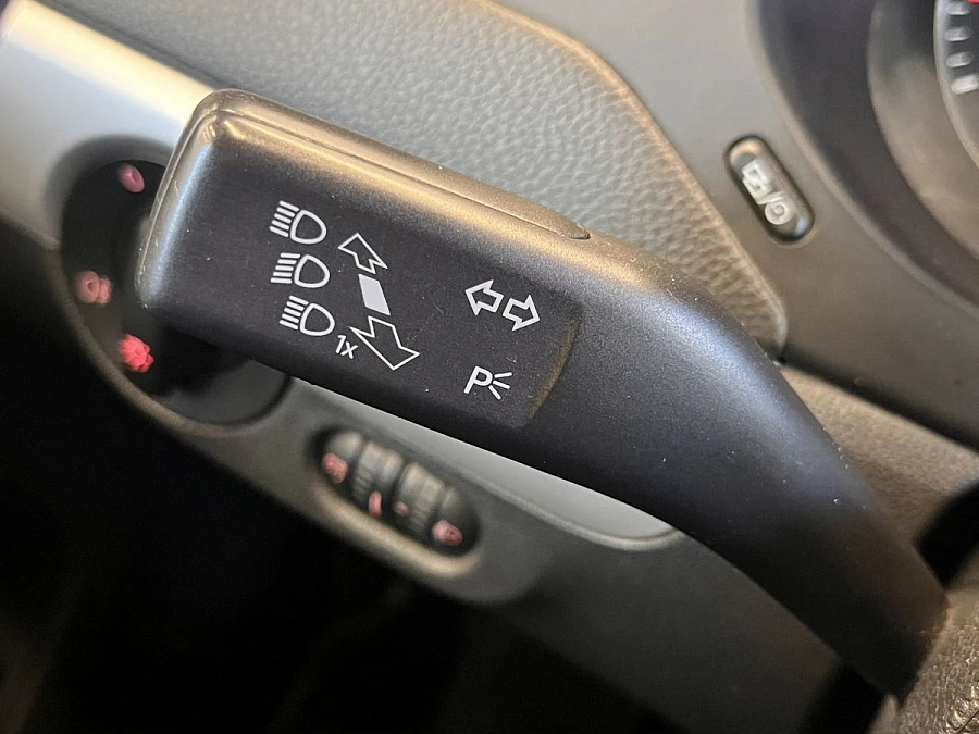 Volkswagen Jetta, 2012г., передний привод, механика