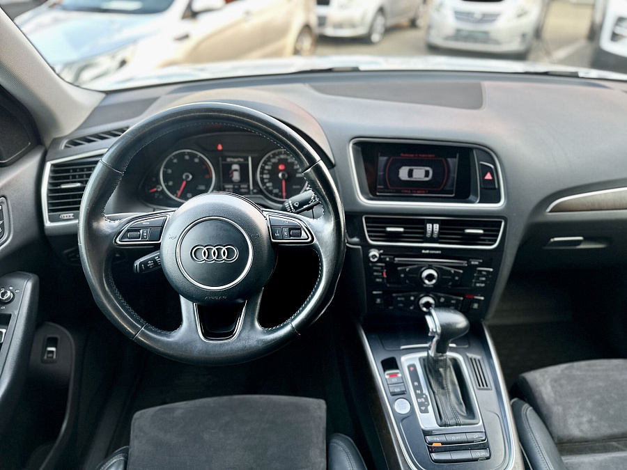 Audi Q5, 2016г., передний привод, автомат