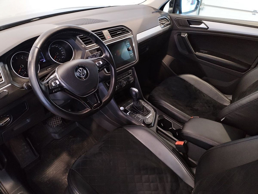 Volkswagen , 2020г., передний привод, автомат