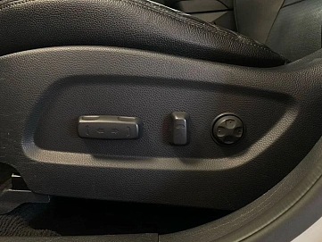 Hyundai Santa Fe, 2014г, передний привод, автомат